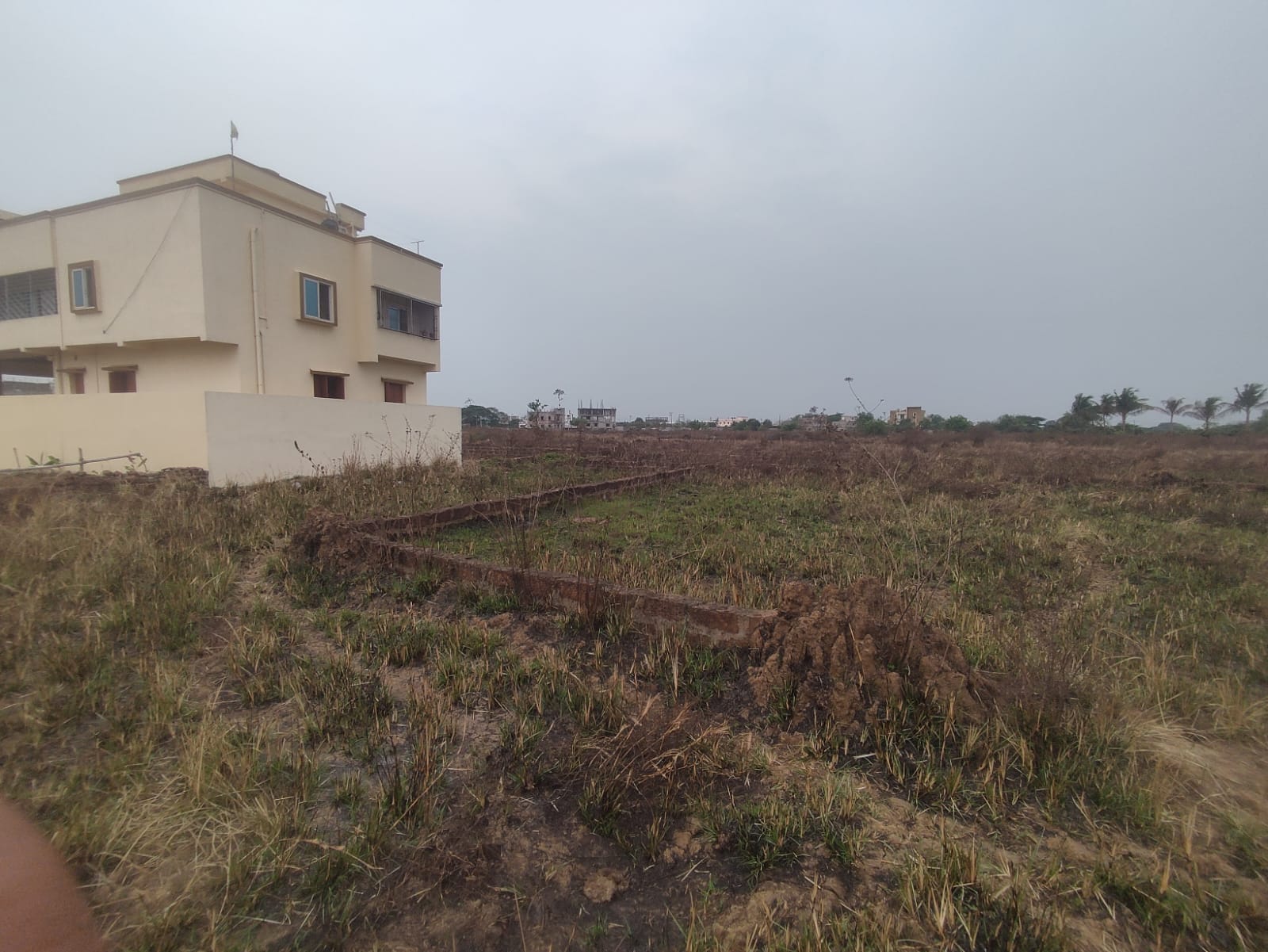 Plot near Rajdhani Engg College (2000 sq.ft)